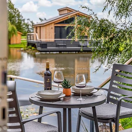 Woad Mill Lakeside Lodges Boston Eksteriør bilde