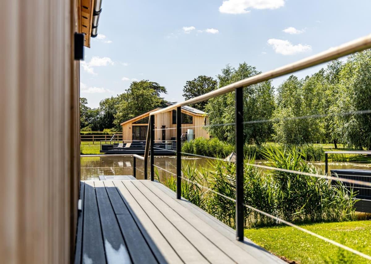 Woad Mill Lakeside Lodges Boston Eksteriør bilde