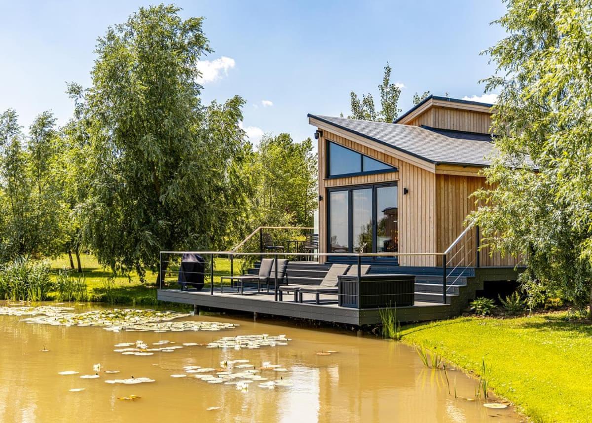 Woad Mill Lakeside Lodges Boston Eksteriør bilde